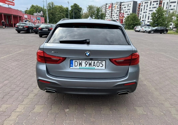 BMW Seria 5 cena 154520 przebieg: 136384, rok produkcji 2017 z Wrocław małe 254